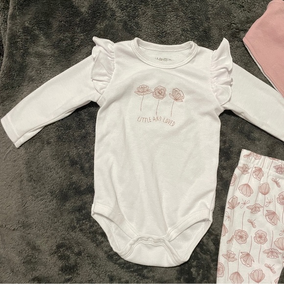 Lily & Jack 6-9M 3pc Set Long Sleeve Onesie Pants & Bib - Picture 3 of 8